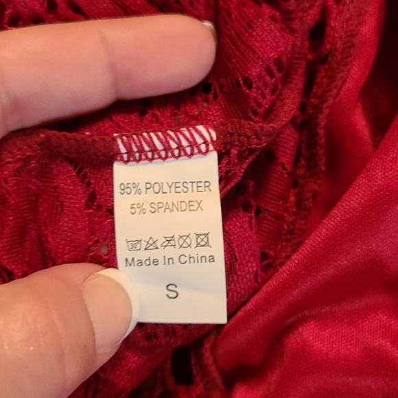 Red lace bodysuit Small - Picture 5 of 6